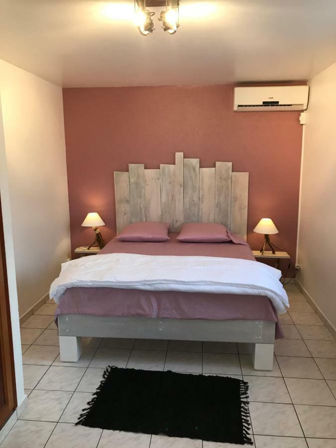 Appartamento Le Repaire Des Caraibes Trois-Rivières Esterno foto