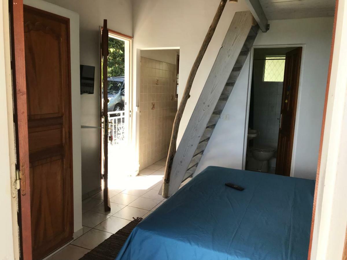 Appartamento Le Repaire Des Caraibes Trois-Rivières Esterno foto